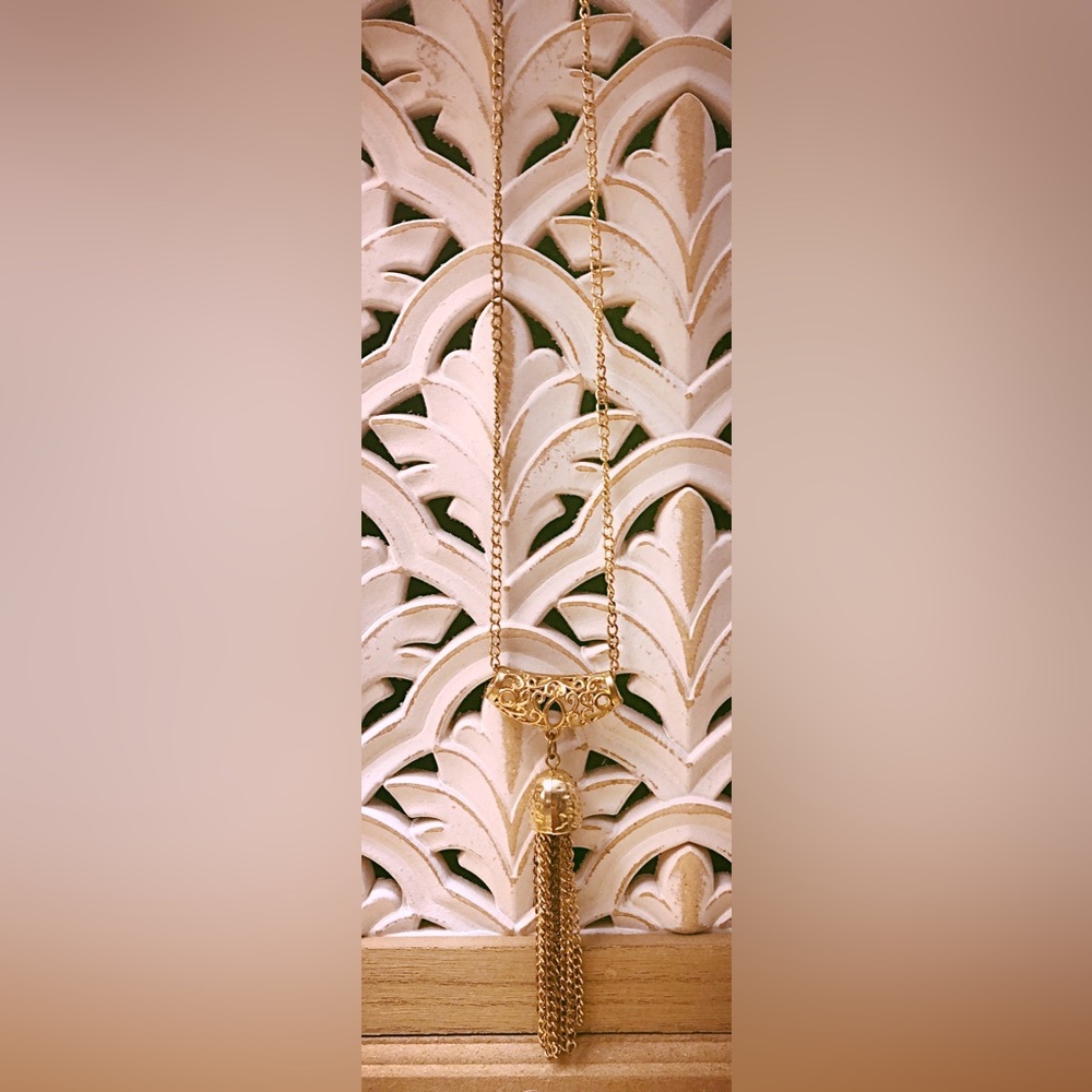 Vintage Gold Toned Tassel Pendent Necklace